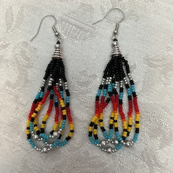 NEW Handmade Boho Beaded Earrings - Picture 4 of 5